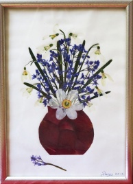 Tablou din flori presate. Pe fundal de culoare bej Dimensiune: 21x30cm Pret: 35 lei